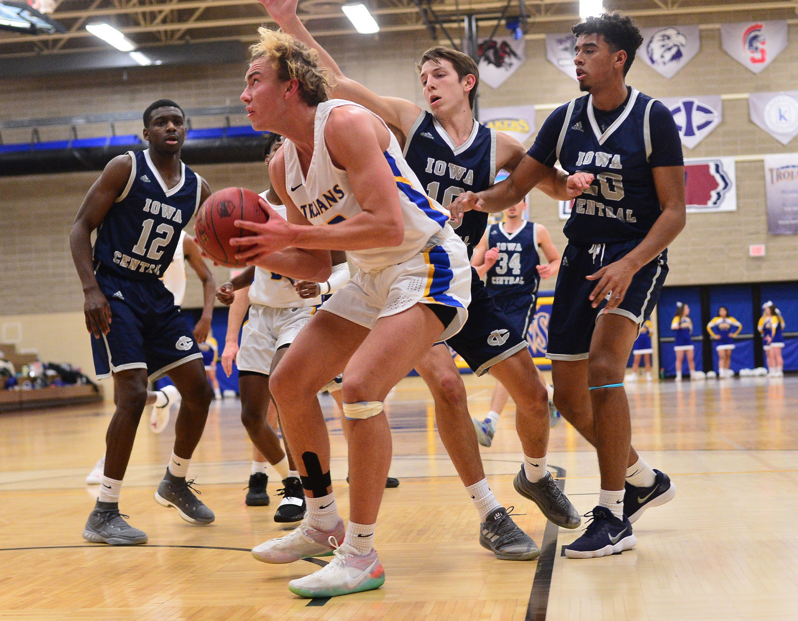 MBBall NIACC vs. Iowa Central 14